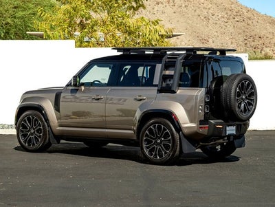 2025 Land Rover Defender 110 OCTA