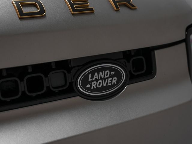 2025 Land Rover Defender 110 V8