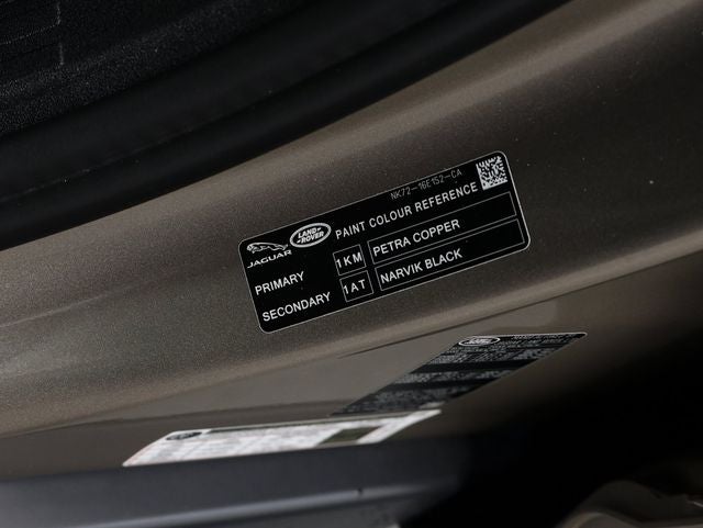 2025 Land Rover Defender 110 V8