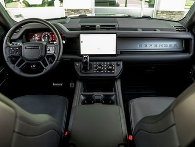 2025 Land Rover Defender 110 V8