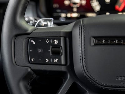 2025 Land Rover Defender 110 V8