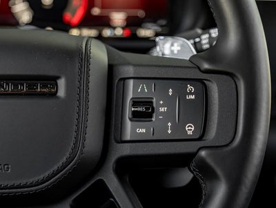 2025 Land Rover Defender 110 V8