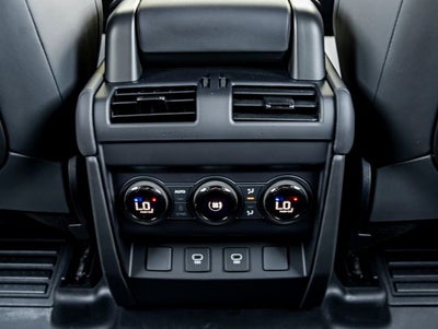 2025 Land Rover Defender 110 V8