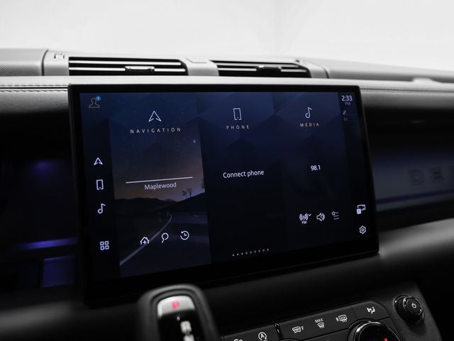 2025 Land Rover Defender 110 V8