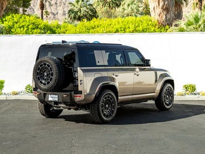 2025 Land Rover Defender 110 V8
