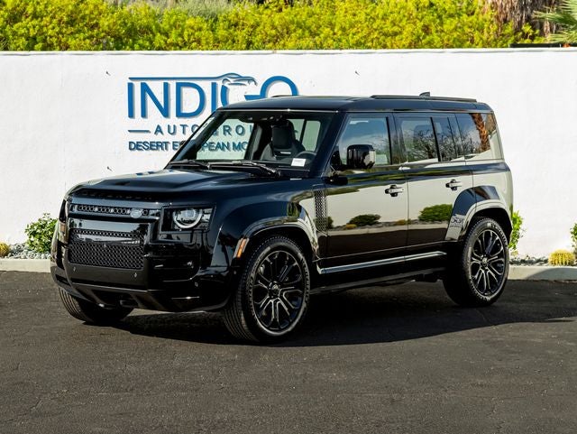 2026 Land Rover Defender 110 OCTA Black