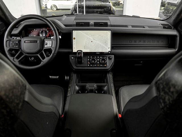 2026 Land Rover Defender 110 OCTA Black