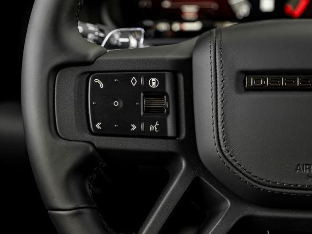2026 Land Rover Defender 110 OCTA Black
