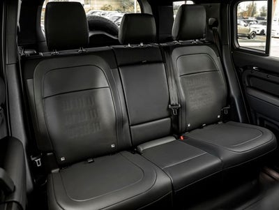 2026 Land Rover Defender 110 OCTA Black