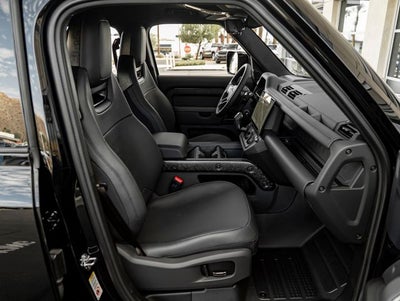 2026 Land Rover Defender 110 OCTA Black