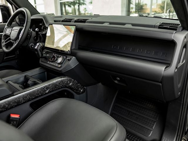 2026 Land Rover Defender 110 OCTA Black