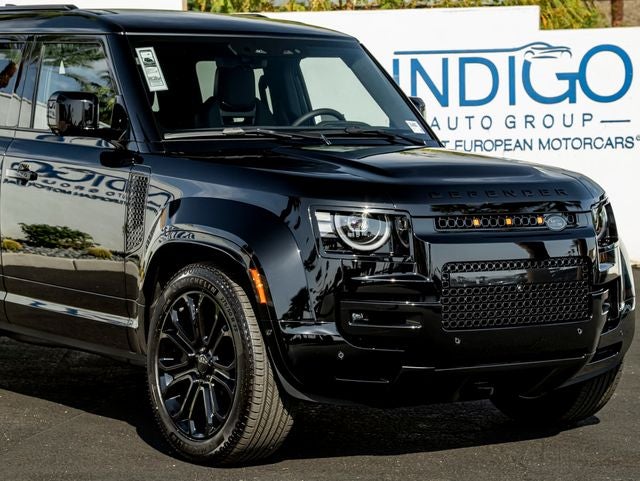 2026 Land Rover Defender 110 OCTA Black