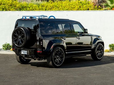2026 Land Rover Defender 110 OCTA Black