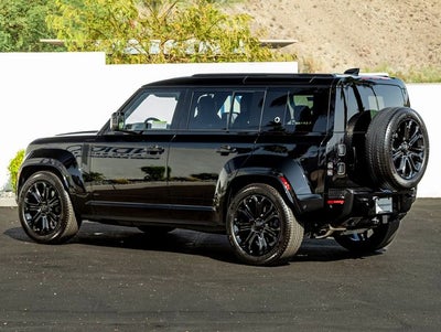2026 Land Rover Defender 110 OCTA Black