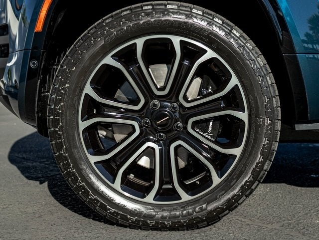 2026 Land Rover Defender 110 OCTA