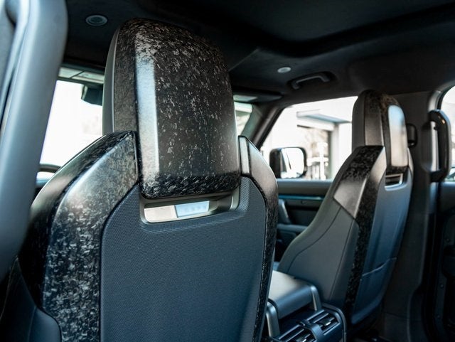 2026 Land Rover Defender 110 OCTA