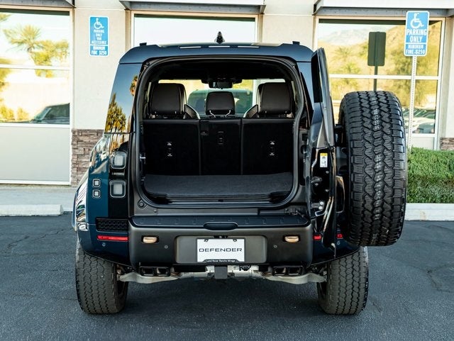 2026 Land Rover Defender 110 OCTA