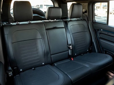 2026 Land Rover Defender 110 OCTA