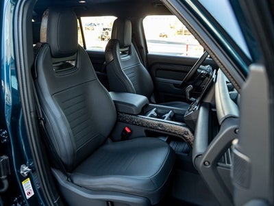 2026 Land Rover Defender 110 OCTA