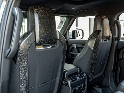 2026 Land Rover Defender 110 OCTA Black Edition OCTA