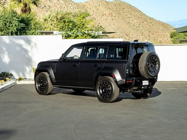 2026 Land Rover Defender 110 OCTA Black Edition OCTA