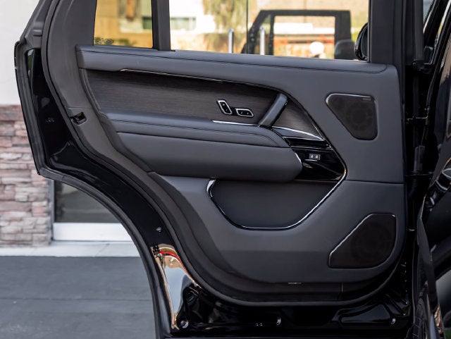 2026 Land Rover Range Rover SV Black LWB