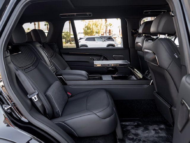 2026 Land Rover Range Rover SV Black LWB
