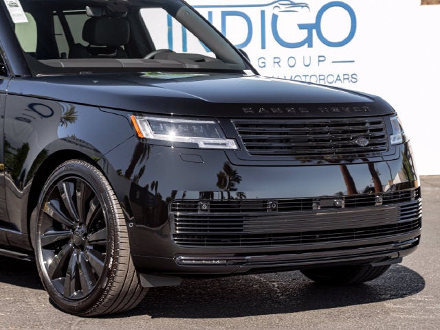 2026 Land Rover Range Rover SV Black LWB