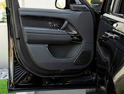 2026 Land Rover Range Rover SV LWB