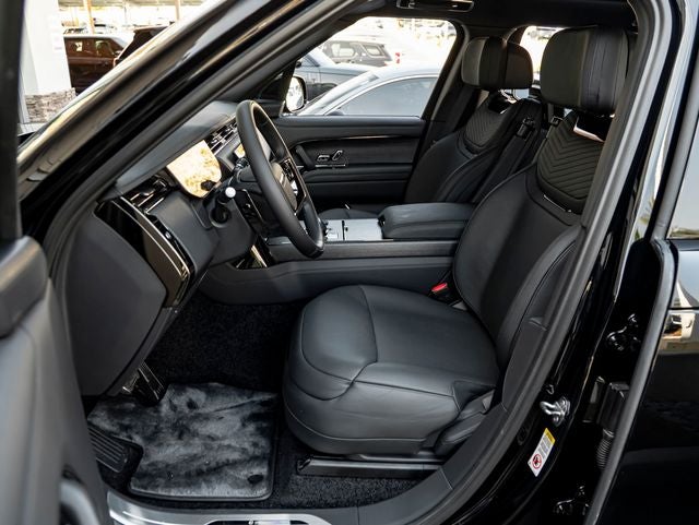 2026 Land Rover Range Rover SV LWB
