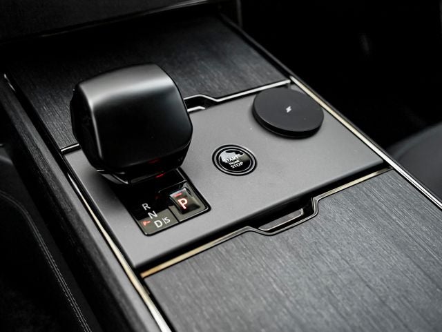 2026 Land Rover Range Rover SV LWB