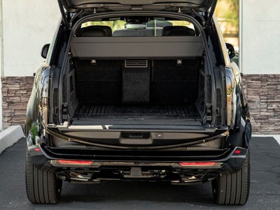 2026 Land Rover Range Rover SV LWB