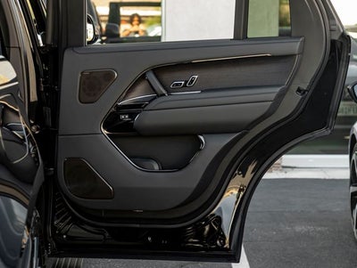 2026 Land Rover Range Rover SV LWB
