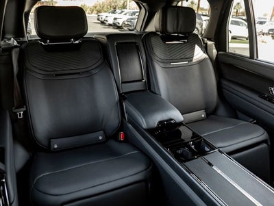 2026 Land Rover Range Rover SV LWB