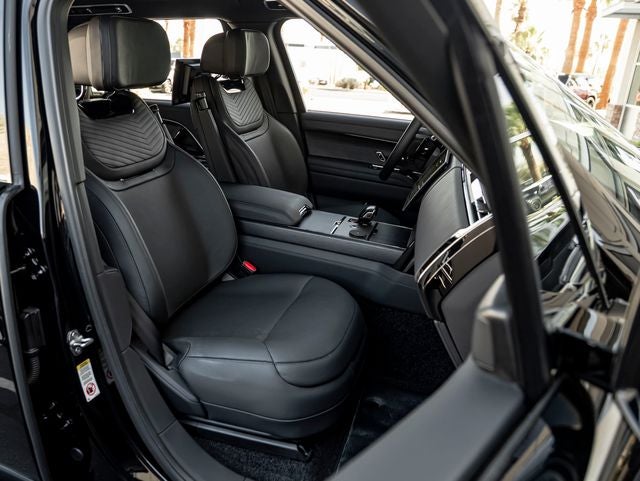 2026 Land Rover Range Rover SV LWB