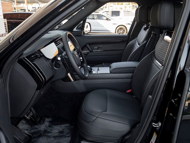 2026 Land Rover Range Rover SV Black Edition LWB