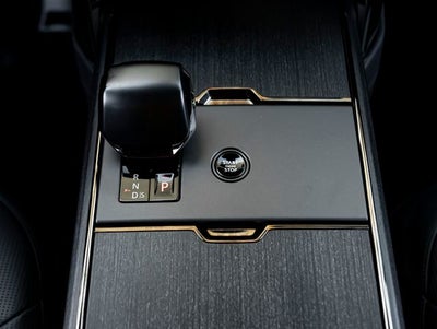 2026 Land Rover Range Rover SV Black Edition LWB