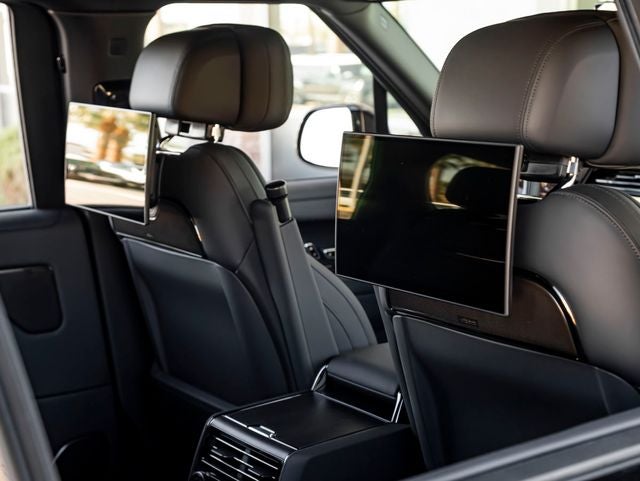 2026 Land Rover Range Rover SV Black Edition LWB