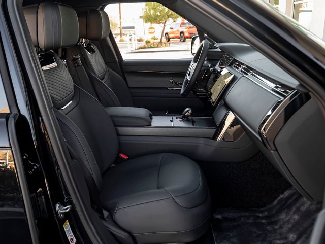 2026 Land Rover Range Rover SV Black Edition LWB