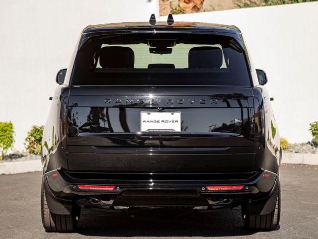 2026 Land Rover Range Rover SV Black Edition LWB