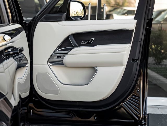 2024 Land Rover Range Rover Autobiography