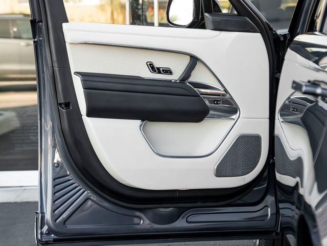 2024 Land Rover Range Rover Autobiography