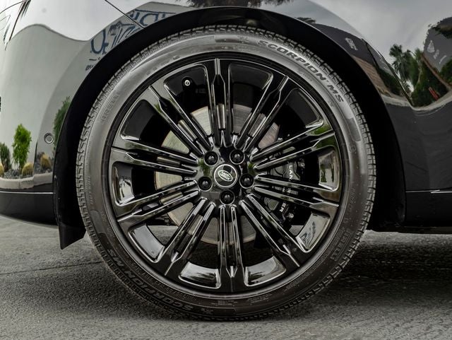2025 Land Rover Range Rover Autobiography
