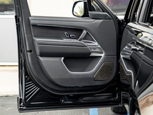 2025 Land Rover Range Rover Autobiography