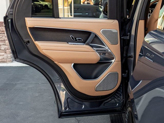 2024 Land Rover Range Rover Autobiography