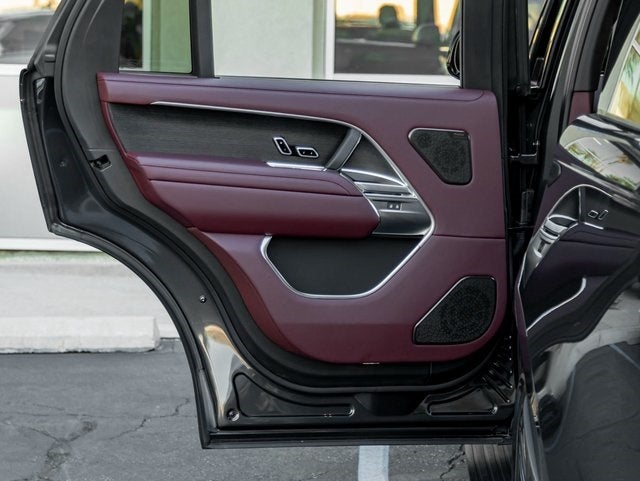 2025 Land Rover Range Rover Autobiography LWB