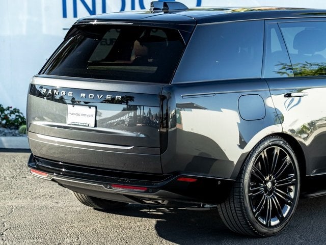 2025 Land Rover Range Rover Autobiography LWB