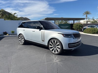 2023 Land Rover Range Rover SE
