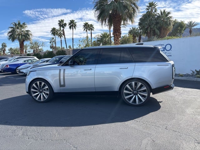 2023 Land Rover Range Rover SE
