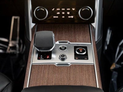 2023 Land Rover Range Rover SE